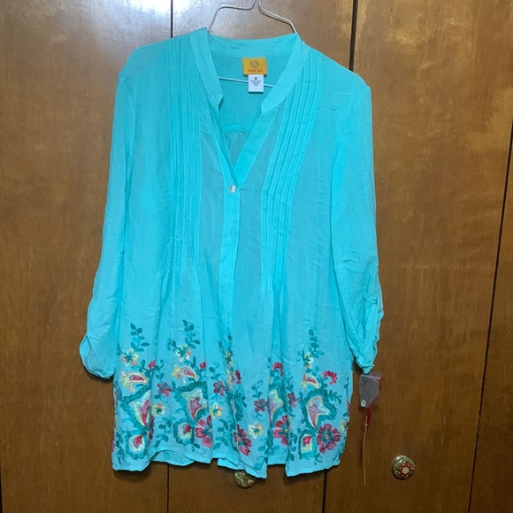 Ruby Rd. Tops - RUBY RD. - Shear , Embroidery, Button Down , NWT BEAUTIFUL SUMMER TOP (M)